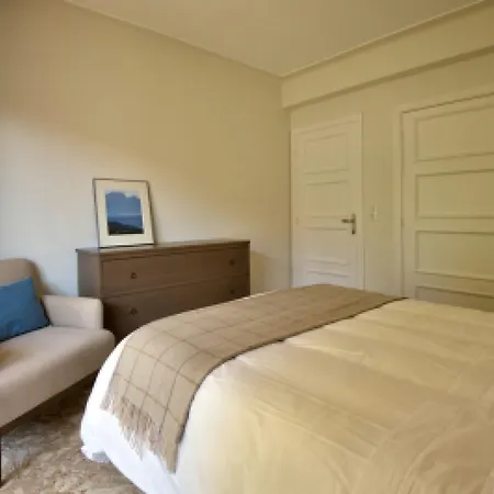 Apartment One Bed Just Minutes Walk From The Croisette And The Palais In A Secure 1693