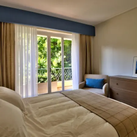 One Bed Just Minutes Walk From The Croisette And The Palais In A Secure 1693 Apartment